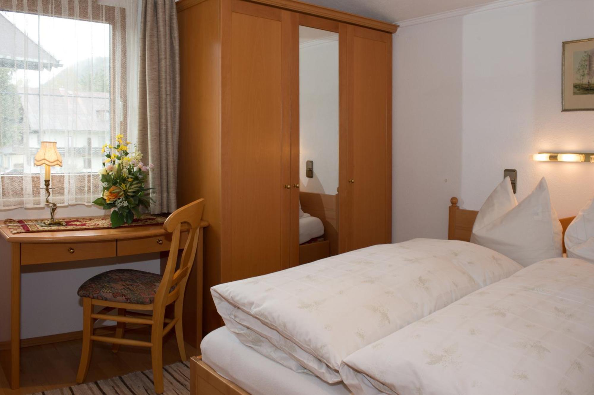 KREUZHOF Seefeld Seefeld in Tirol Szoba fotó